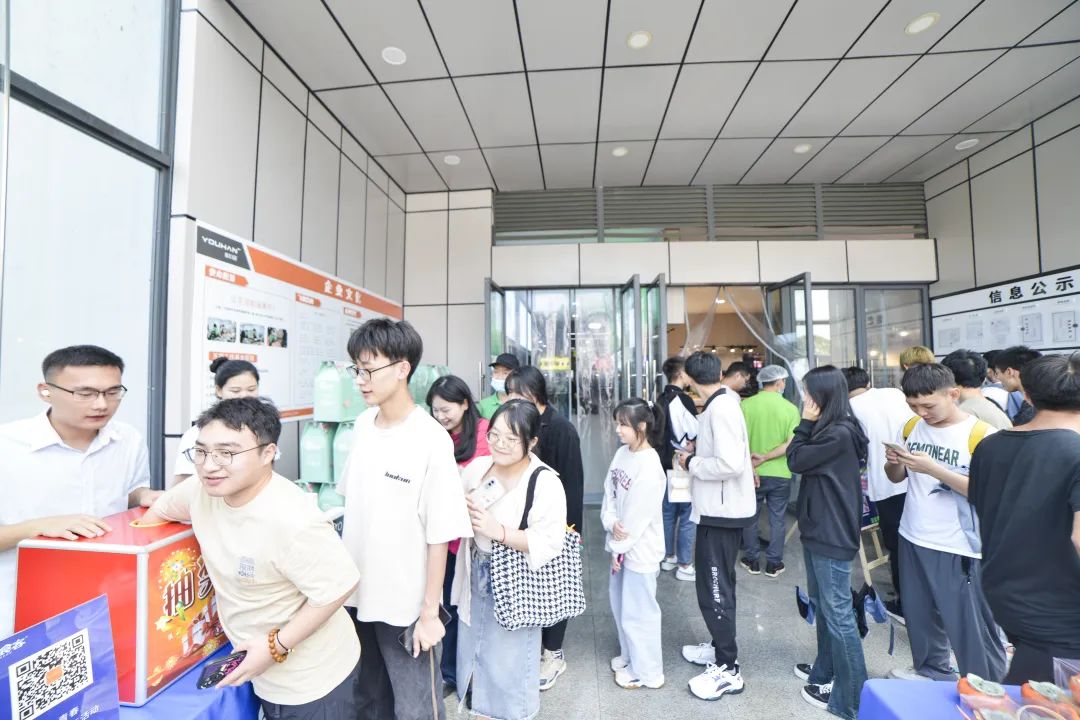 cfce18ff-70b2-4a87-a143-77aa8a4db0f1